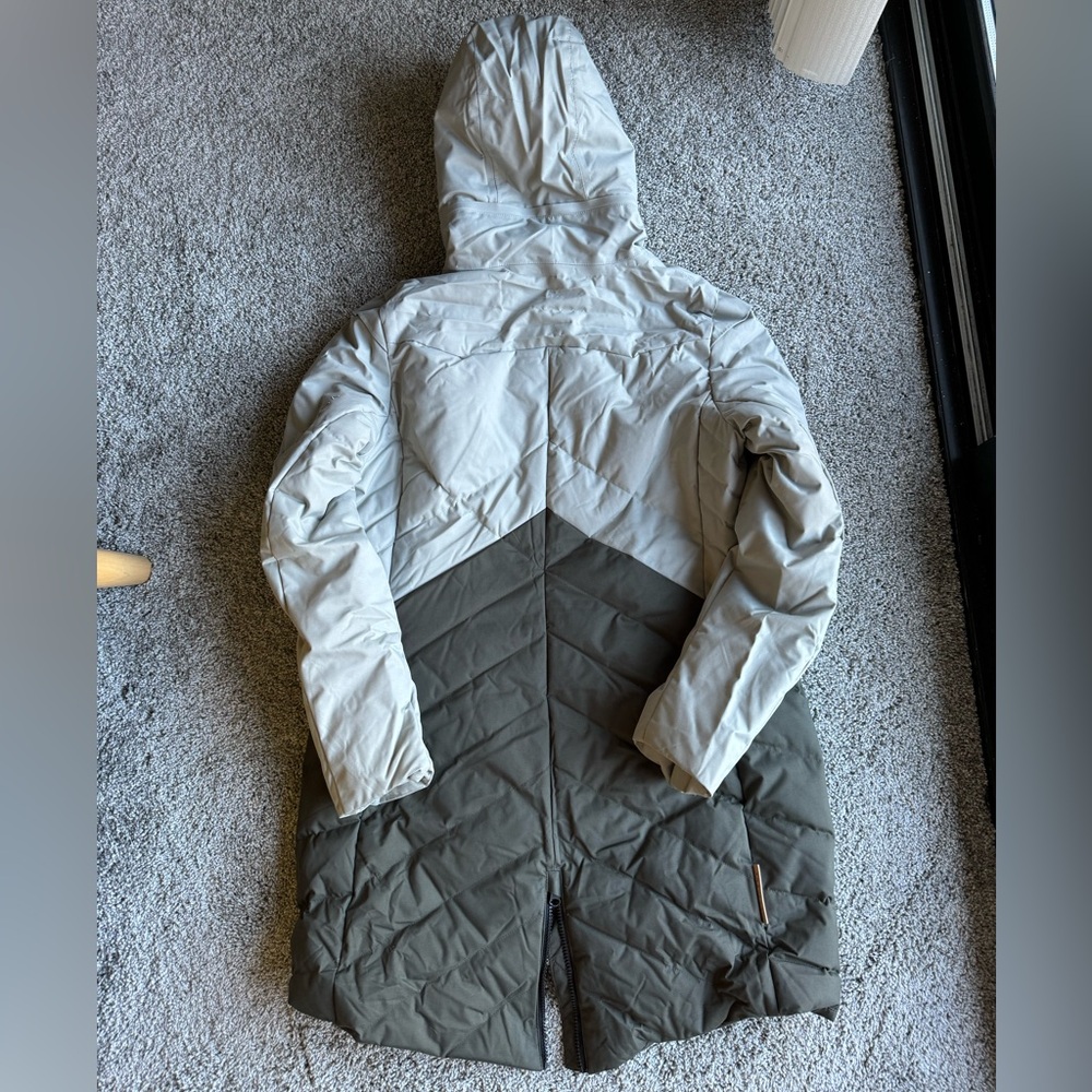 Women's Two-Tone Ski & Snow Jacket - Picture 4 of 7